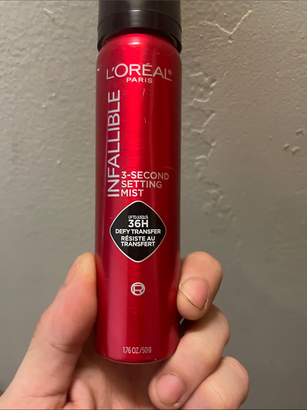L'Oreal Infallible 3-Second Setting Mist - Metallic Red